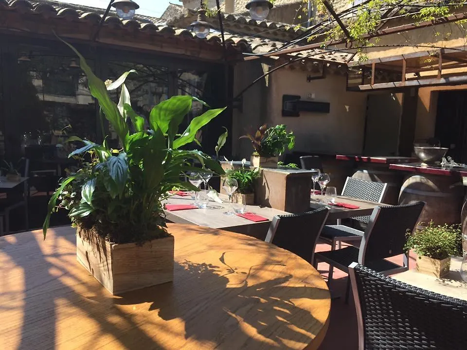 Hotel Le Vieux Bistrot à Cabrières-dʼAvignon